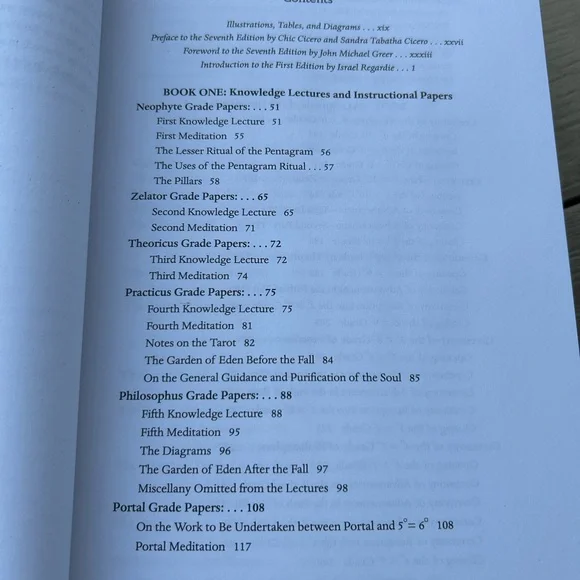 The Golden Dawn 7th edition book - Picture 10 of 16